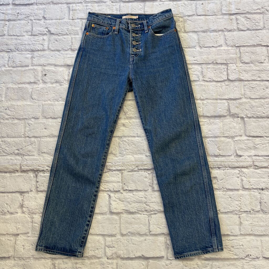 Levi Strauss & Co - Medium