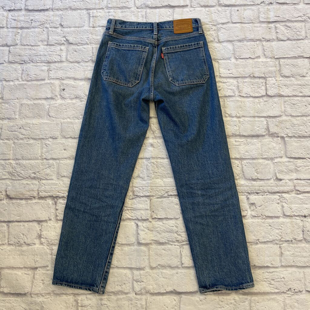 Levi Strauss & Co - Medium