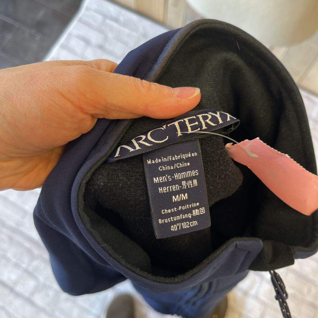 ArcTeryx - Medium