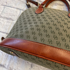 Dooney & Bourke - Purse