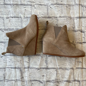 Toms - 6