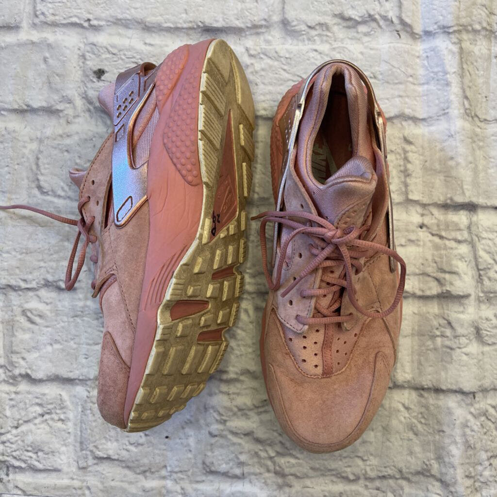Nike - 8