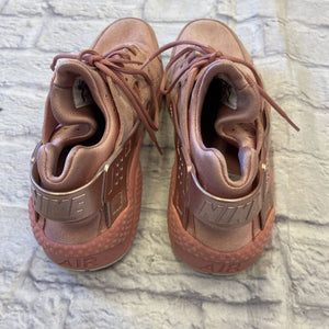 Nike - 8