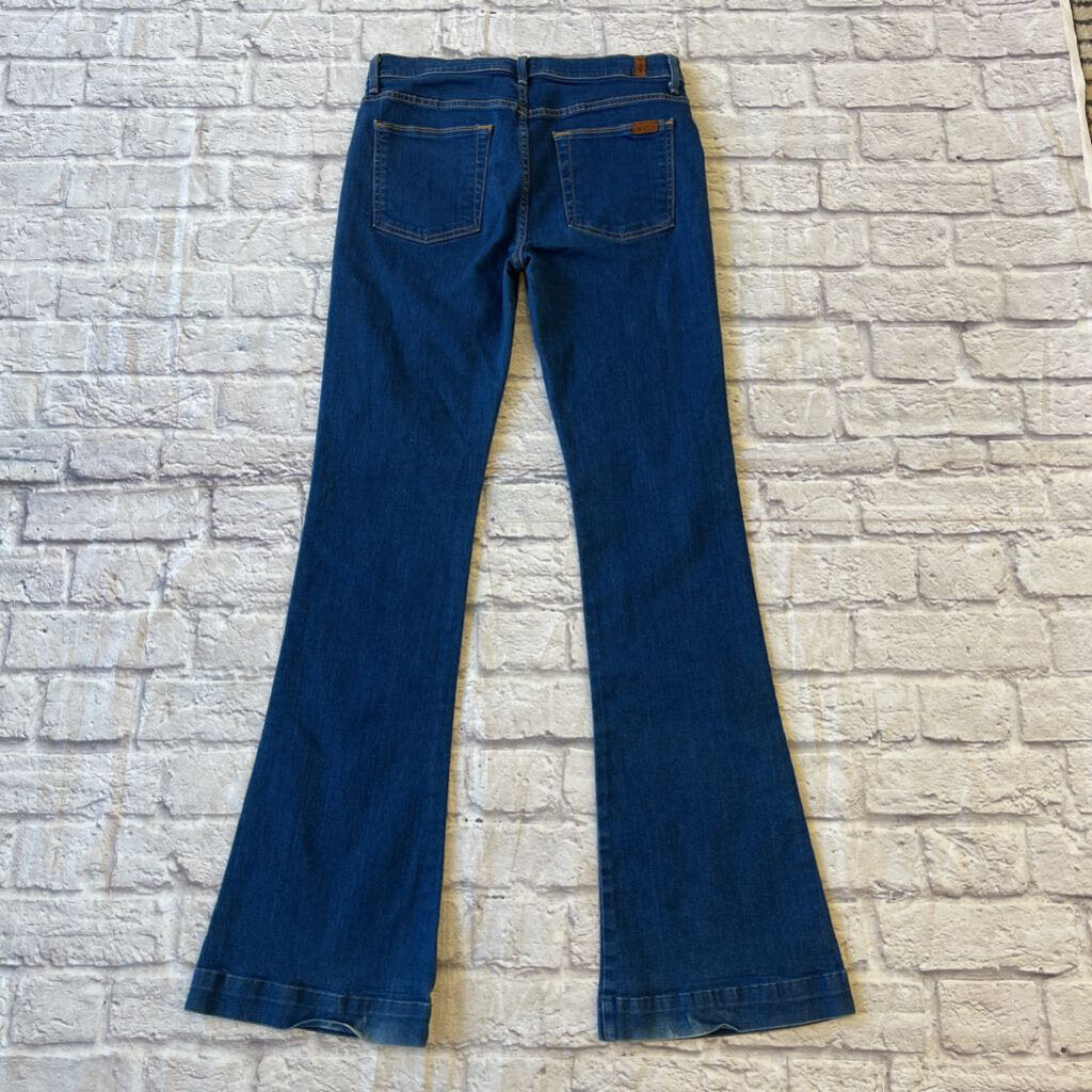 7 for all Mankind - 31