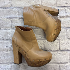 Lucky Brand - 8.5