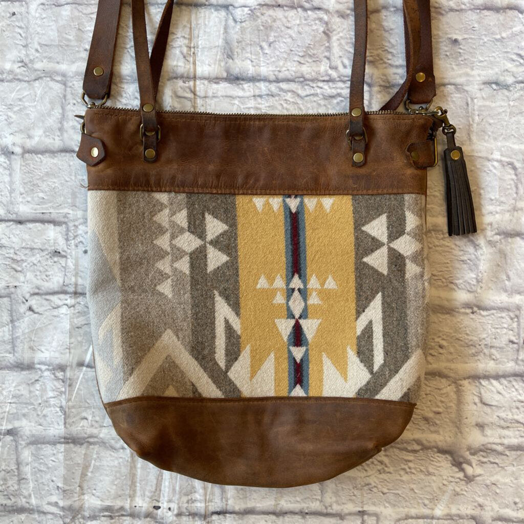 Miscellaneous - Tote Purse
