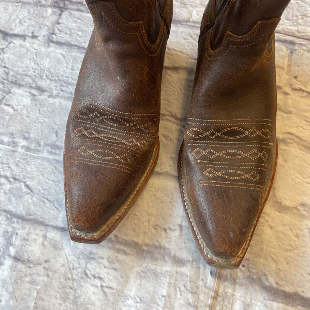 Frye - 7