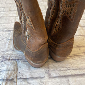 Frye - 7