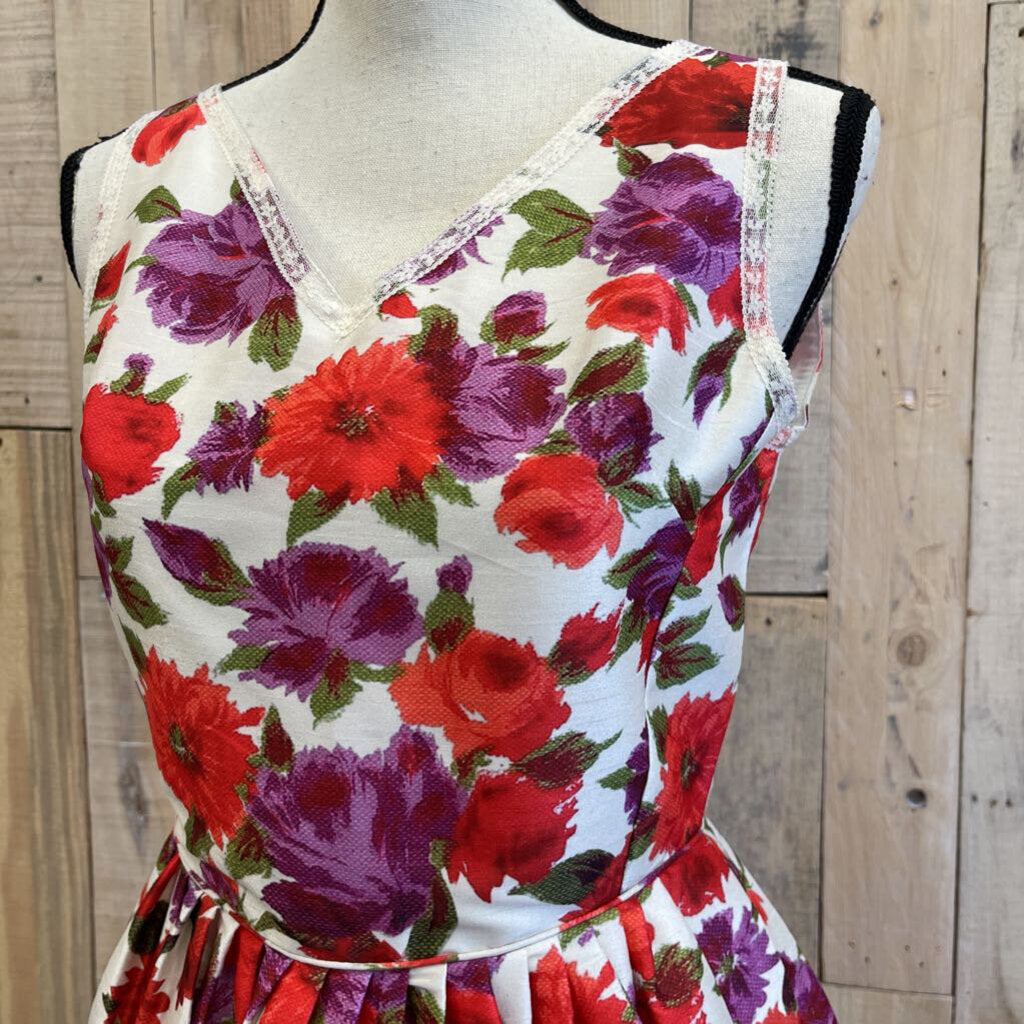 The J.Peterman Co - Small