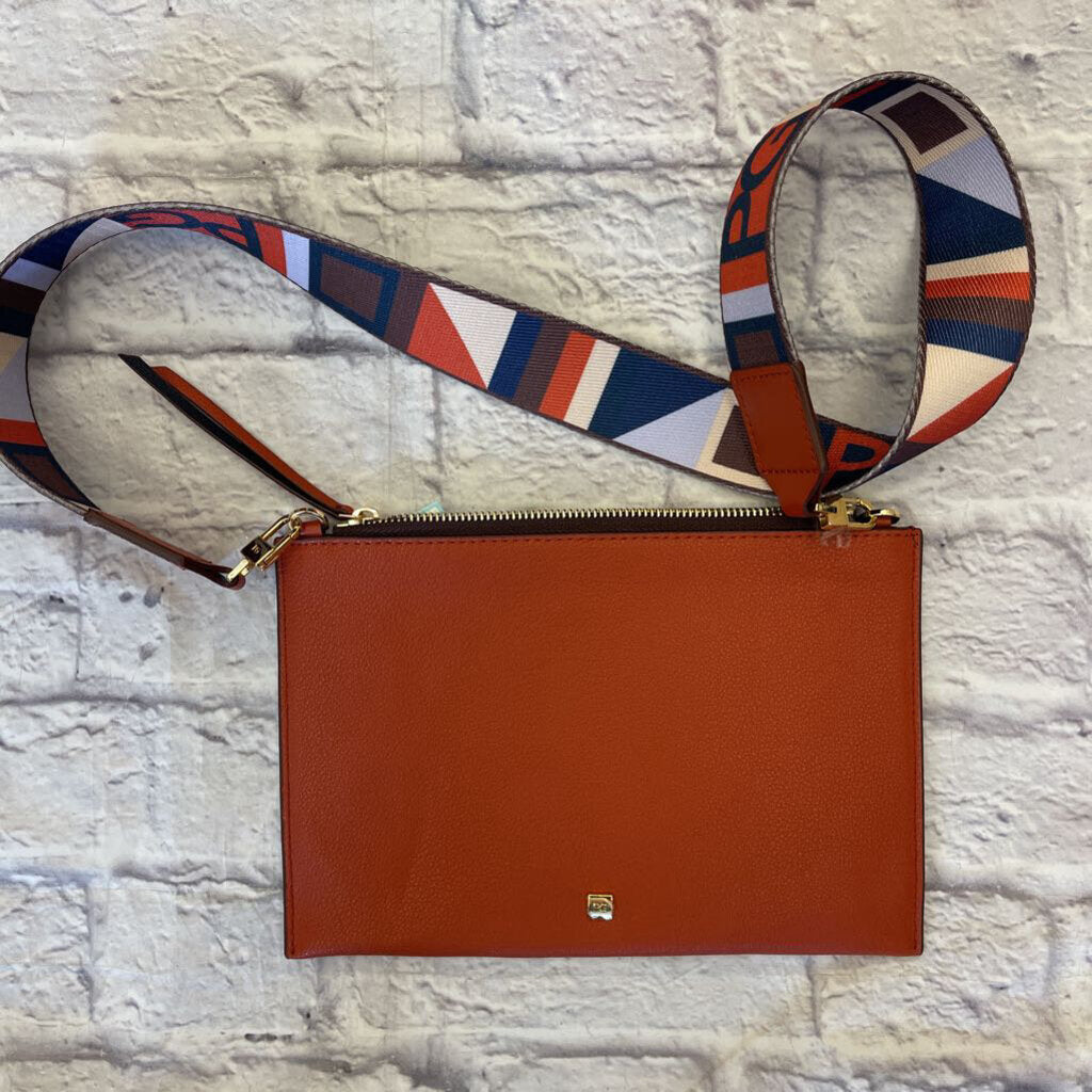 Purificacion Garcia - Crossbody