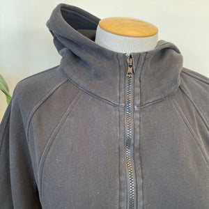Lululemon - Small