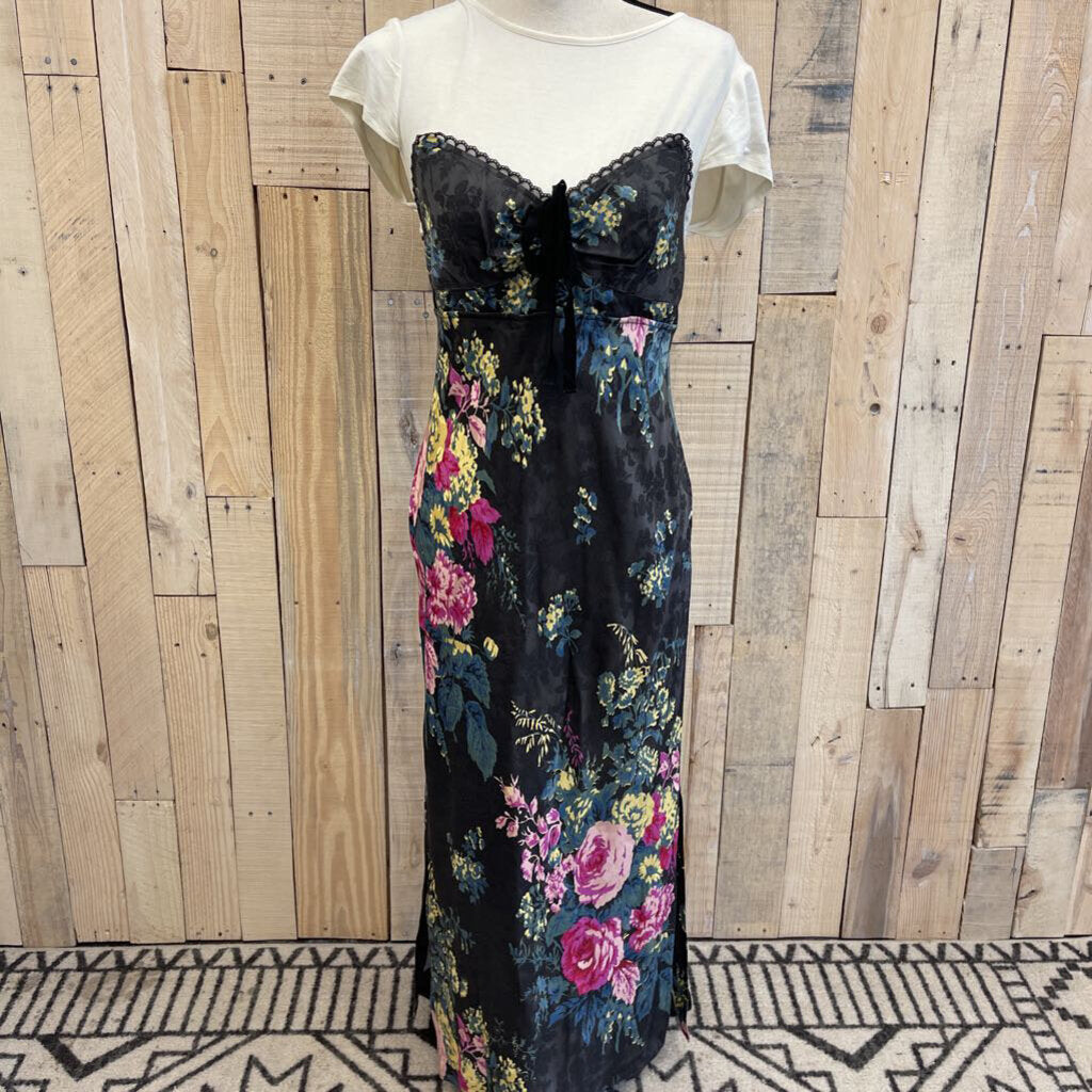 Anthropologie - Medium